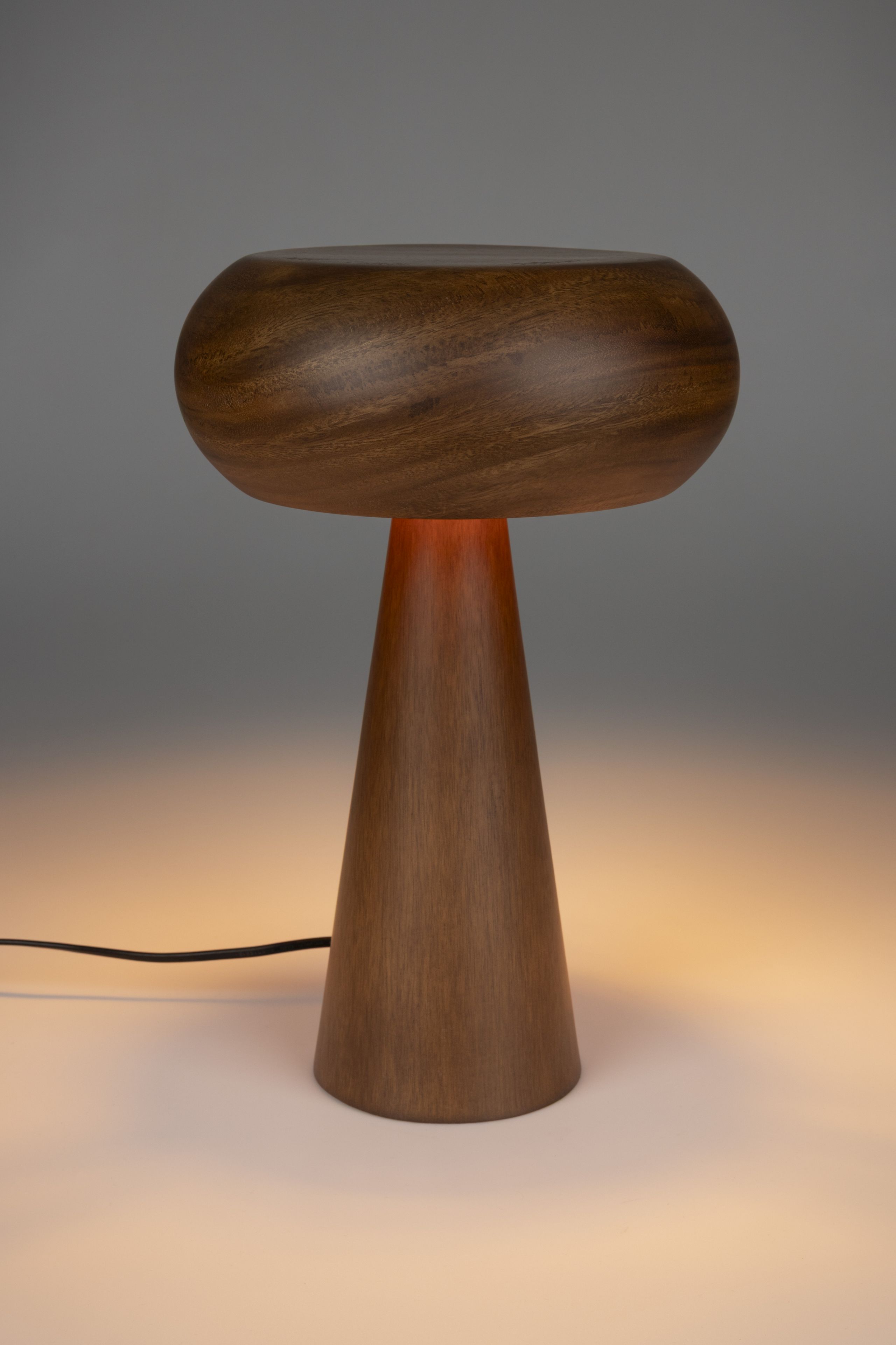 Retro Tischlampe Morel Akazienholz Größe S
