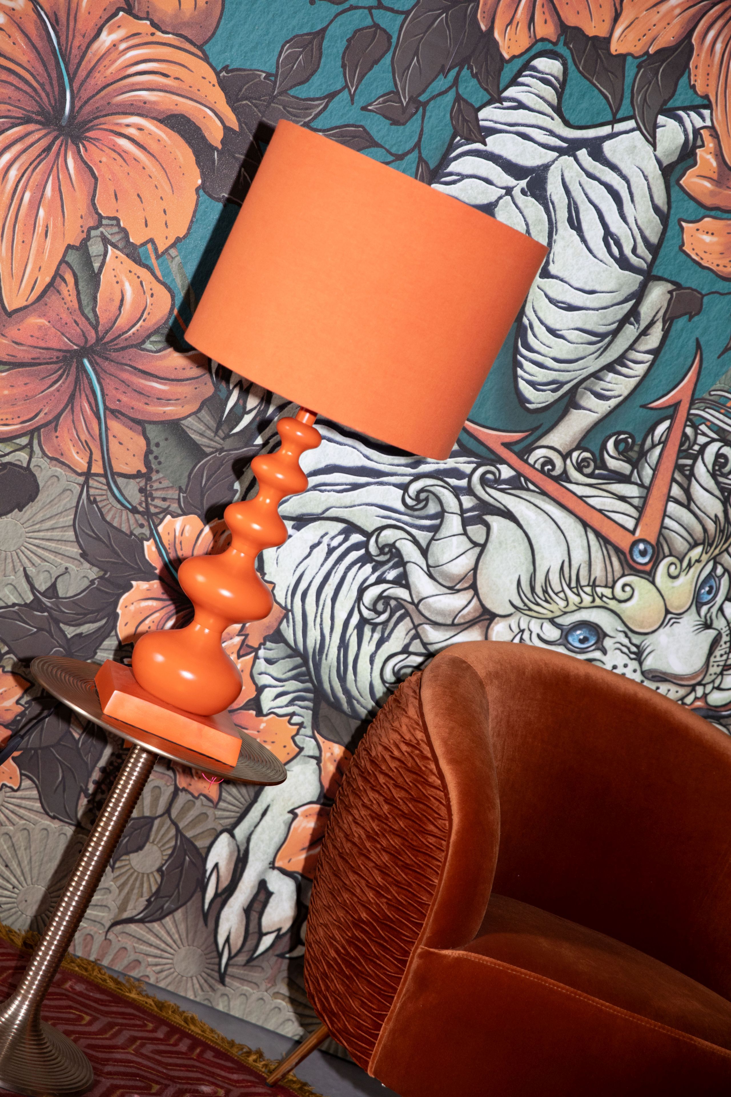 Retro Tischlampe When Orange Is King Retro Tischlampe When Orange Is King