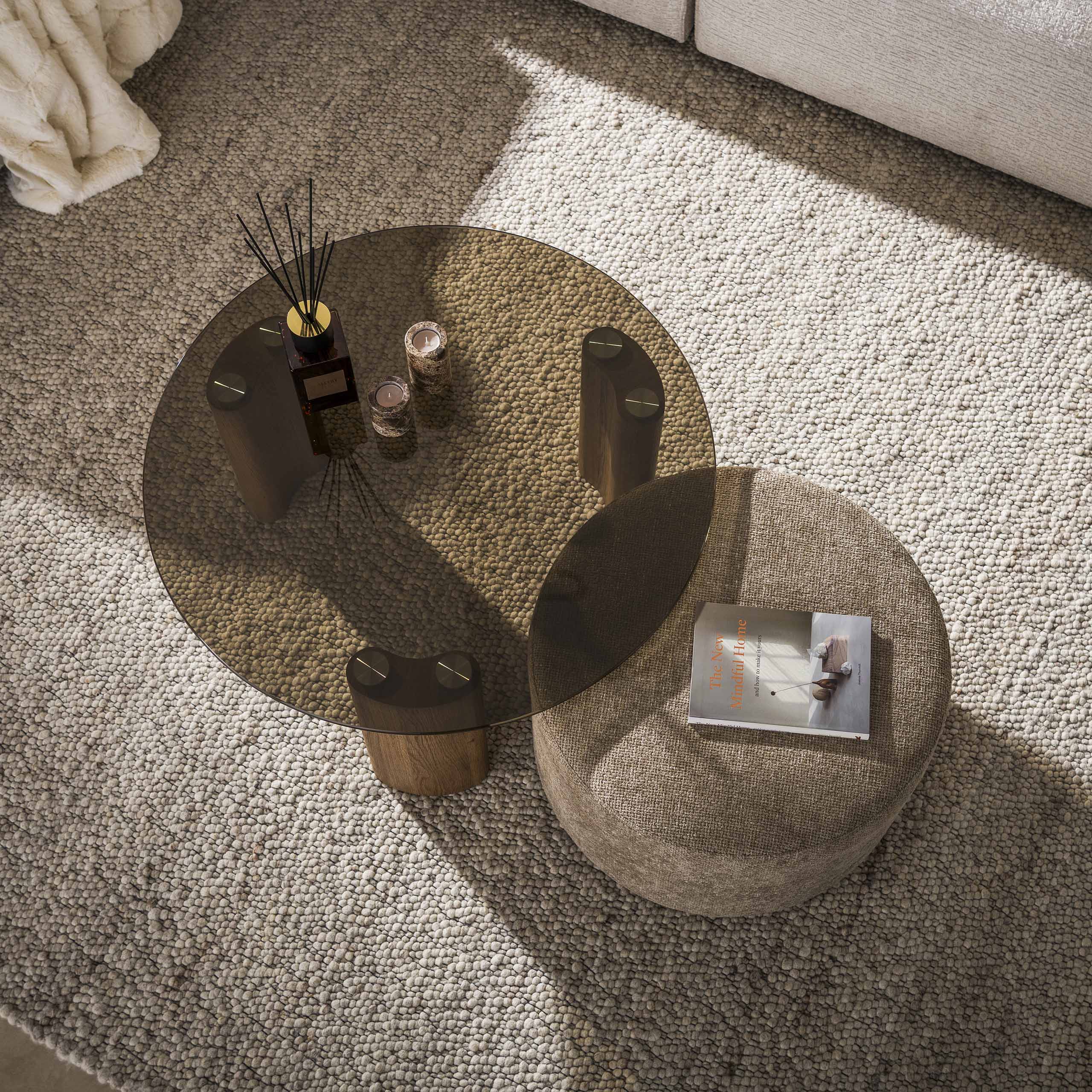 2er Set Retro Couchtisch und Pouf Tinto Rauchglas Eichenoptik