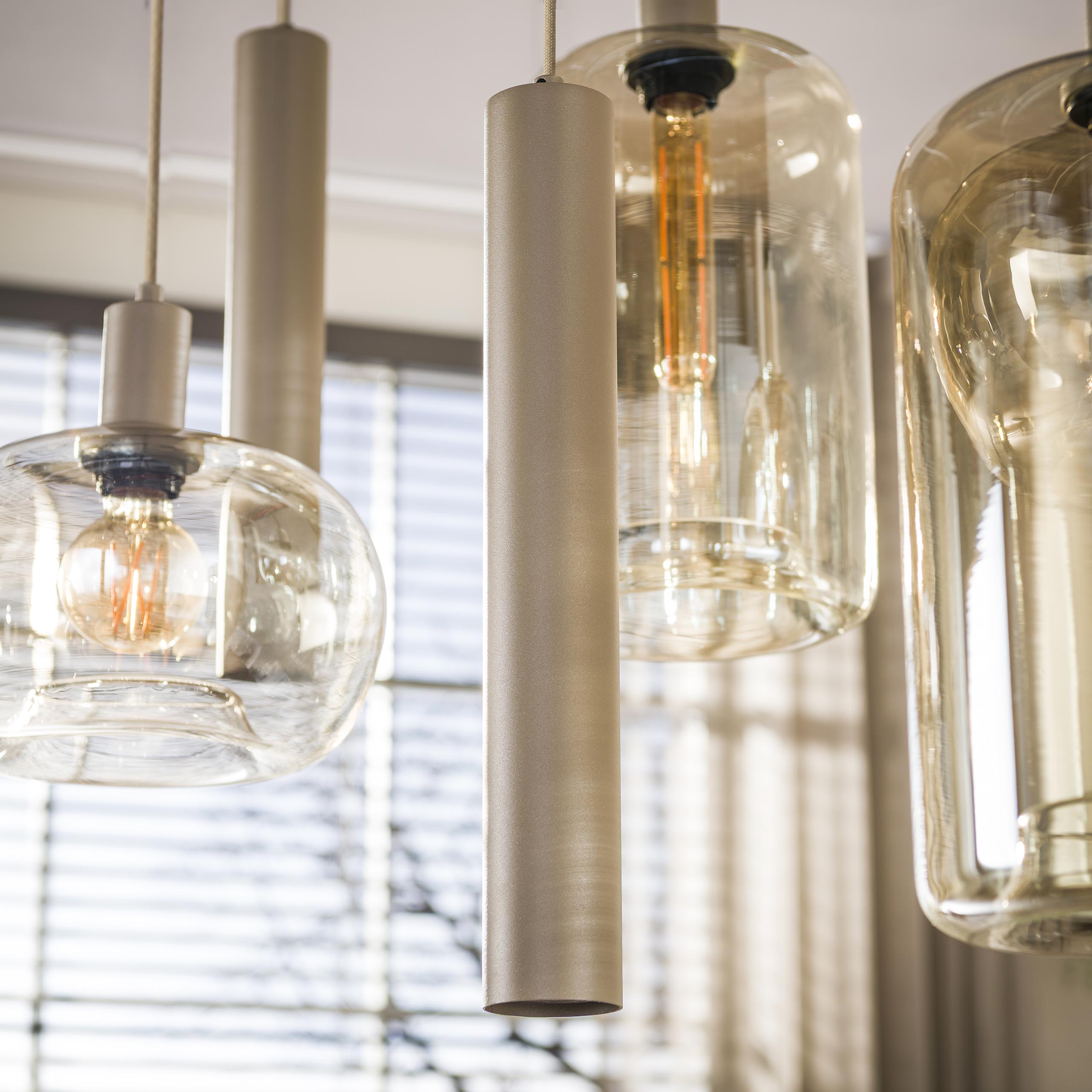 Hängelampe Industrial Serene Beige Glas Metallpendel 4 + 3