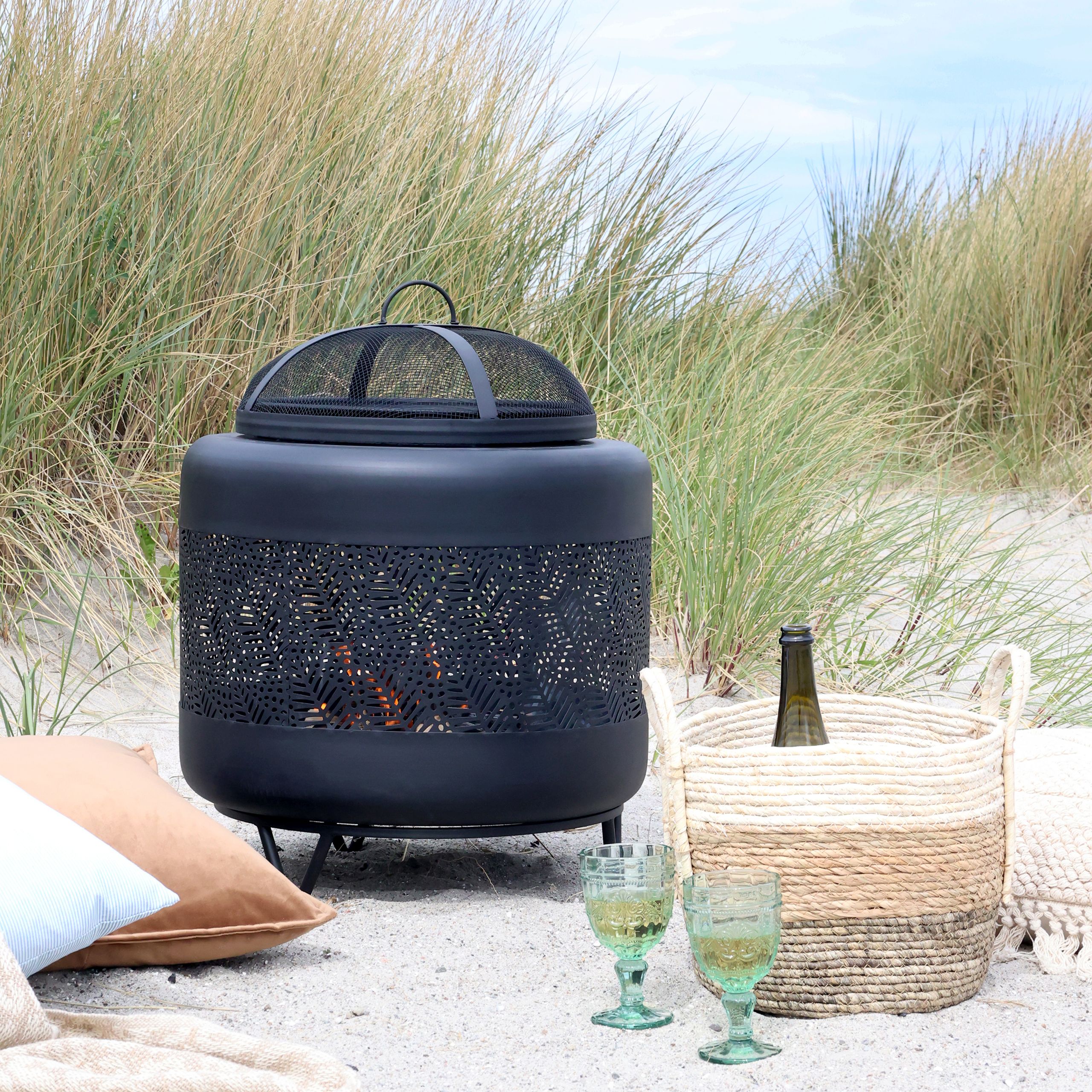 Feuerstelle Outdoorofen Feuerofen Kaminofen Metall Lochstahl