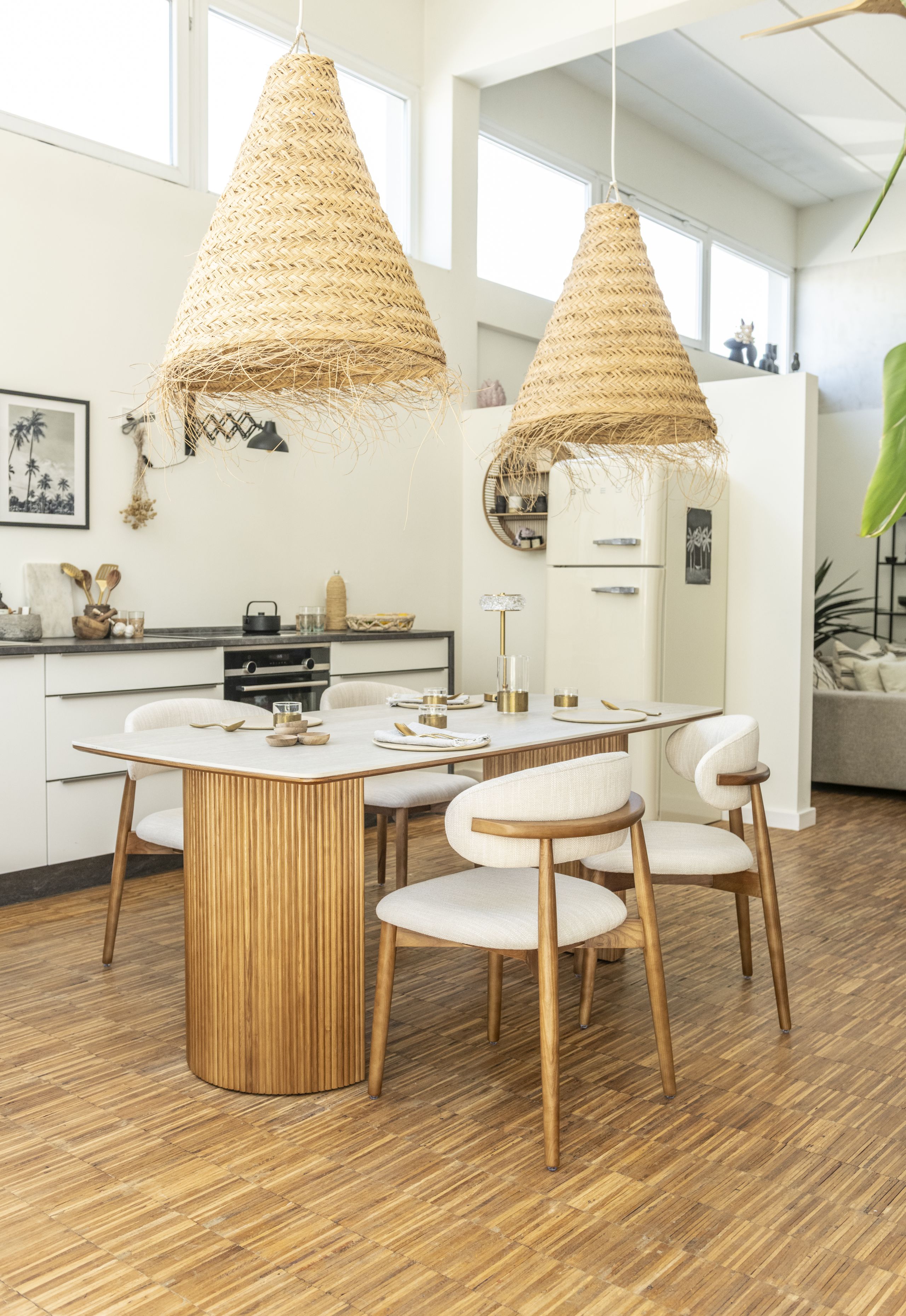 Essgruppe Travertin Tisch Roma + 4 Stühle Linea montiert