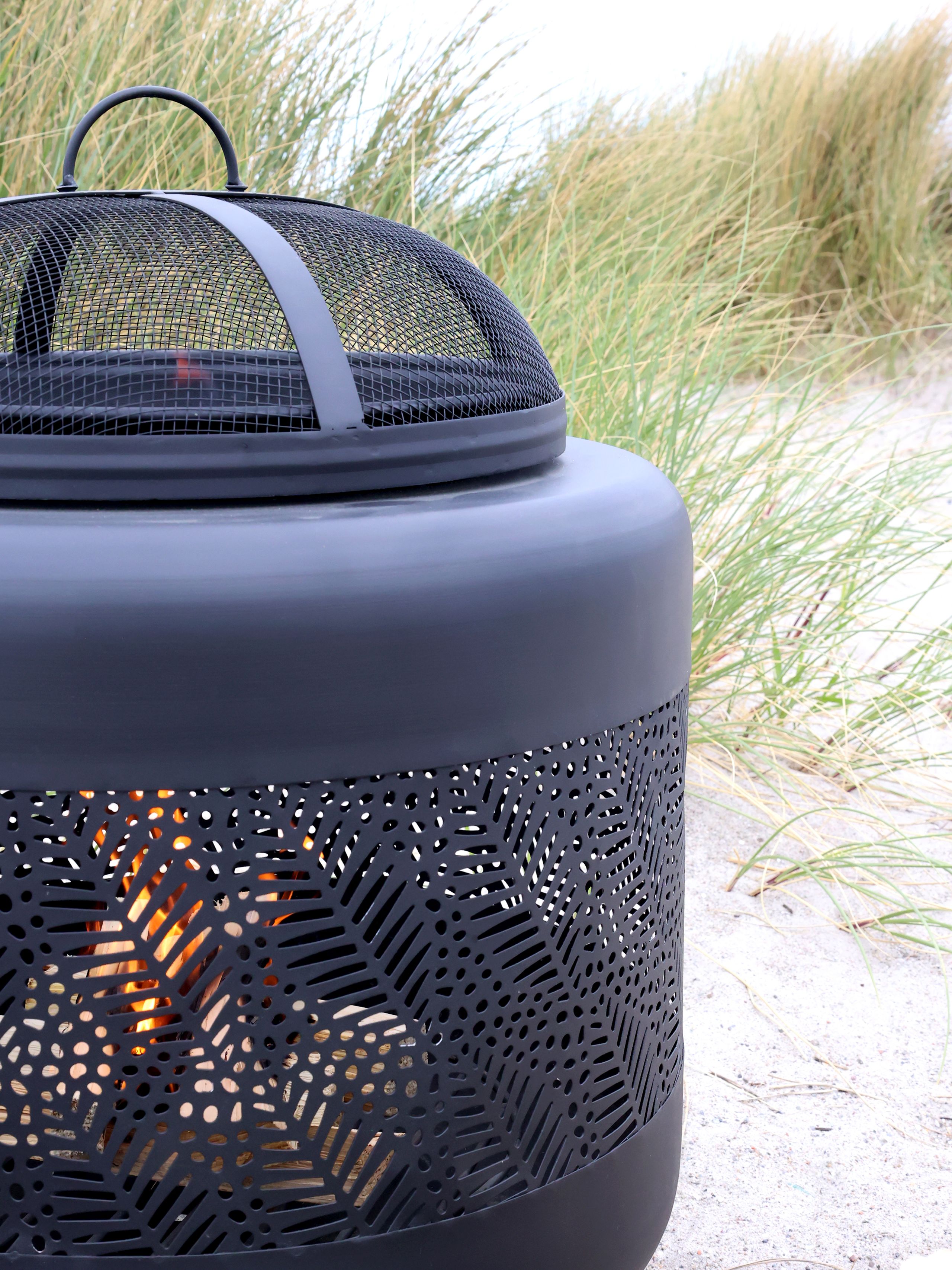 Feuerstelle Outdoorofen Feuerofen Kaminofen Metall Lochstahl