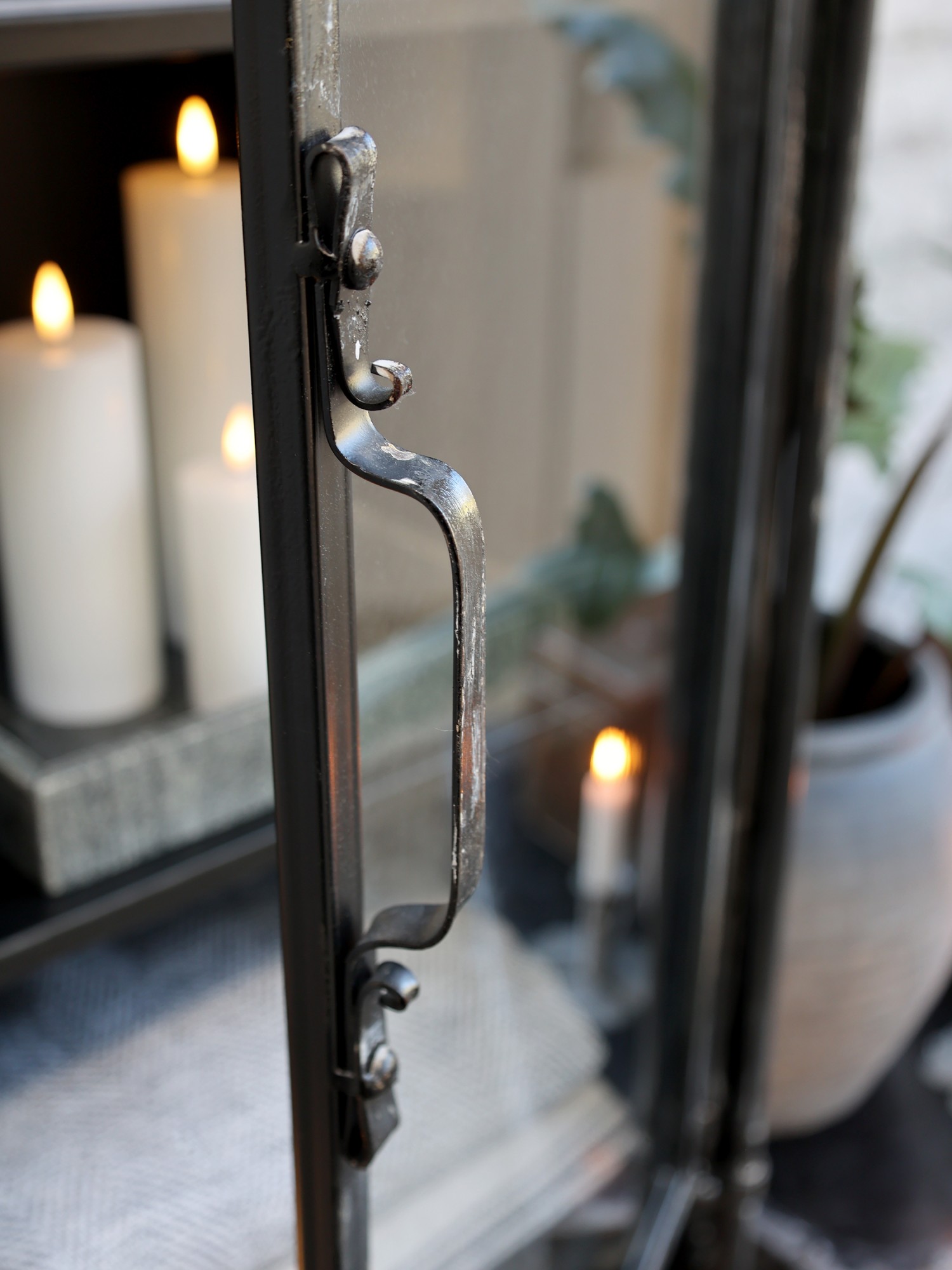 Vitrine Bobby Vintage Highboard Metall Glastüren