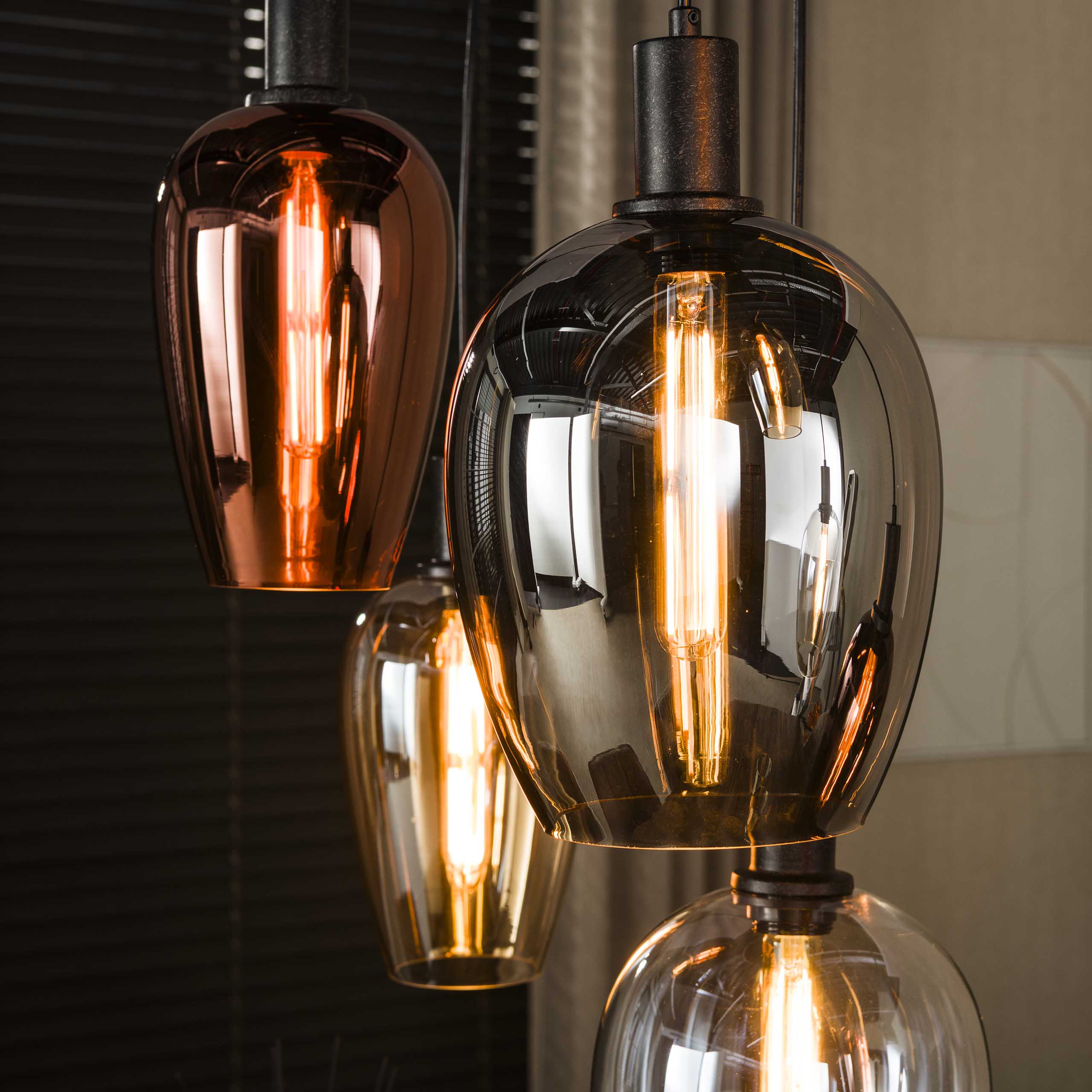 Hängelampe Pendelleuchte 7 Amphoren Glas Bernstein Kupfer Chrom 