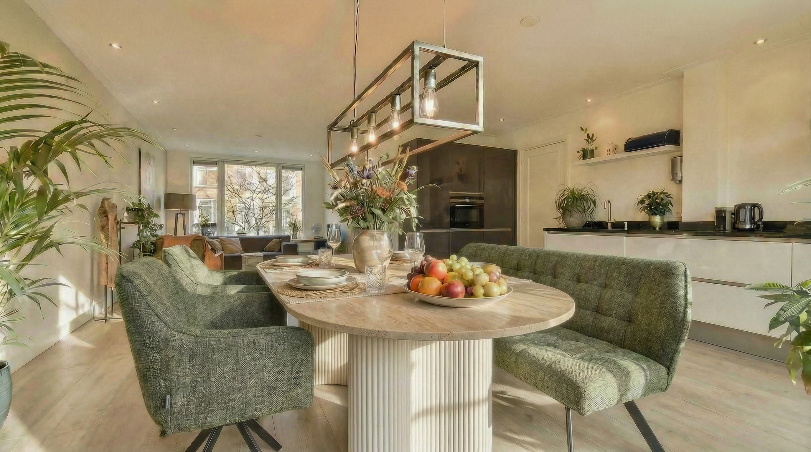 Essgruppe Bari 180 Travertin Metall + 2 Stühle und Bank Raster Strukturstoff Grün