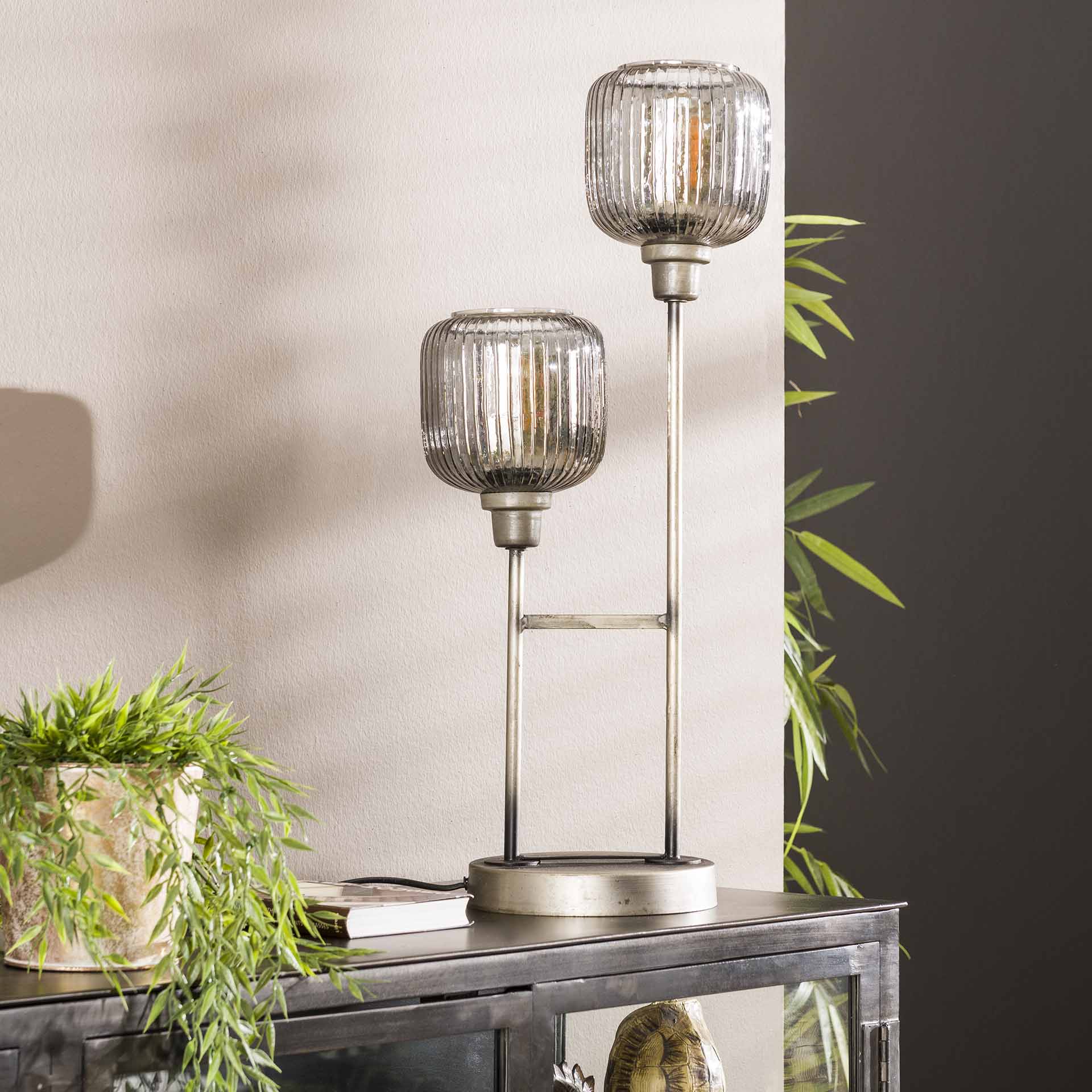 Tisch- oder Stehlampe Retro Stripes mit Glasschirmen in Chromfarben