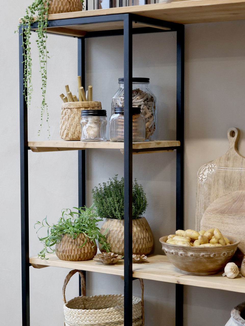 DIY-Buch 'Französisches Landhaus-Flair' – Deko, Blumen, Rezepte Im Brocante-Stil